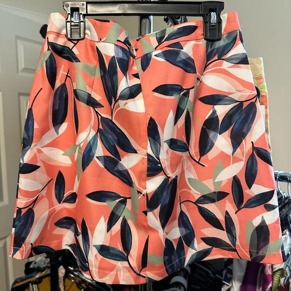 Lulu's Coral Leaf Print Mini Skirt - Picture 2 of 5